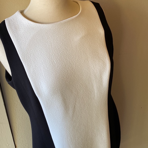 Black and white Calvin Klein dress - Picture 2 of 3
